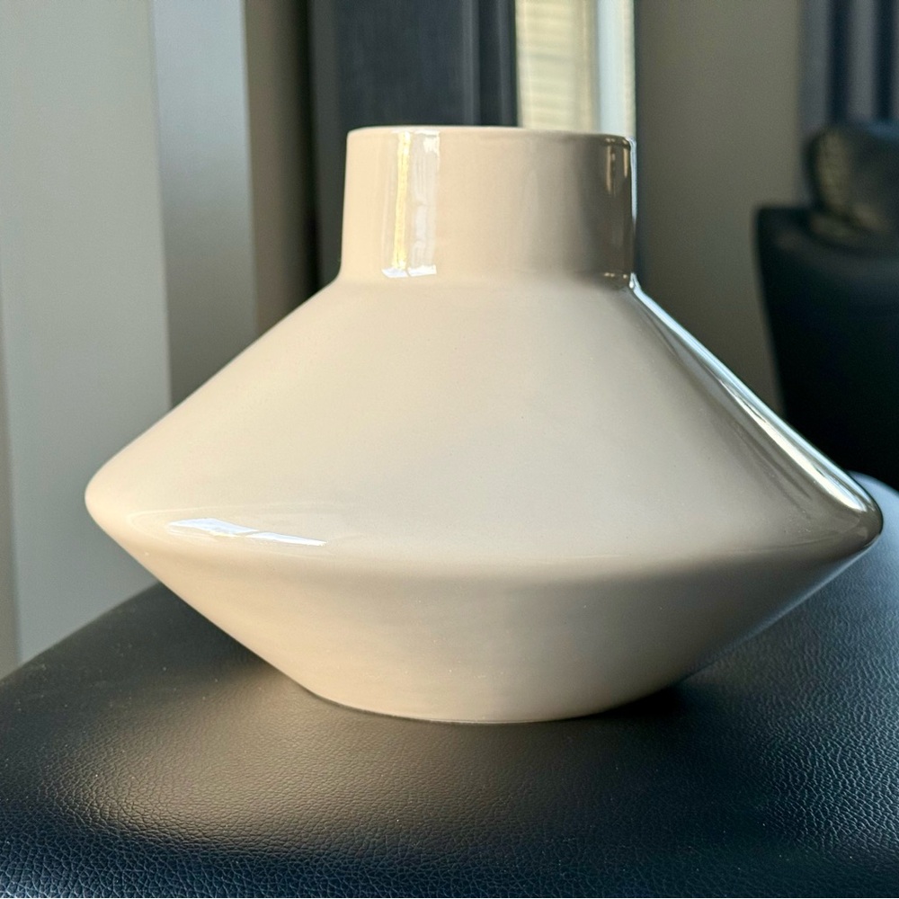 H&M Vase - Picture 3 of 5